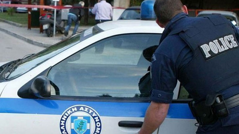 «Στα μαχαίρια»…δυο παπαδιές στη Λαμία «Στα μαχαίρια»…δυο παπαδιές στη Λαμία