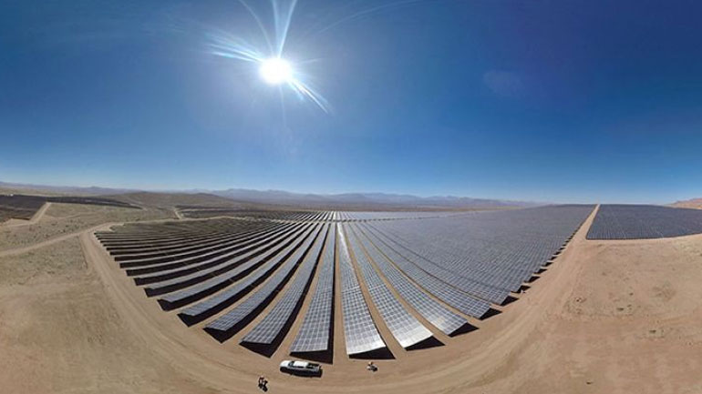 Η Ασιατική Τράπεζα Επενδύσεων Υποδομών θα επενδύσει 210 εκατ. δολάρια στον τομέα της ηλιακής ενέργειας στην Αίγυπτο