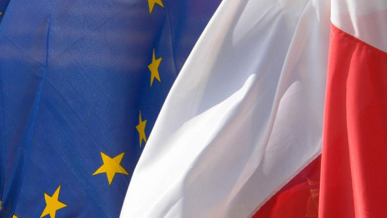 Η Ευρωπαϊκή Επιτροπή αναμένεται σήμερα να εντείνει την πίεση που ασκεί στην Πολωνία