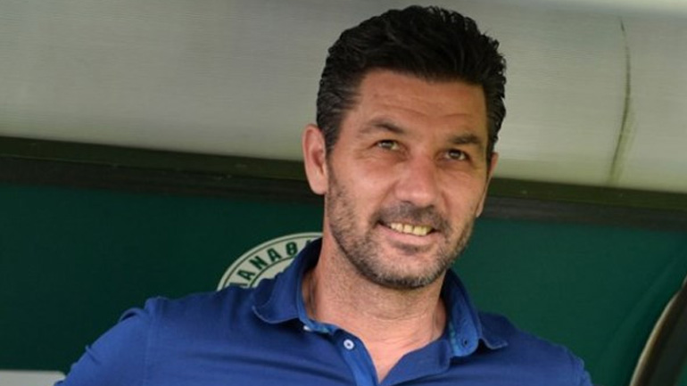 Το ‘χουν παρατραβήξει το γλείψιμο στον Ουζουνίδη