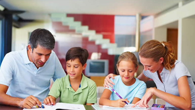 Πότε οι γονείς δικαιούνται άδεια σχολικής παρακολούθησης