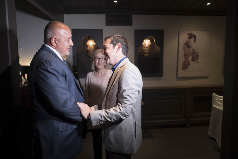 Πλάνο από το χθεσινό γεύμα εργασίας