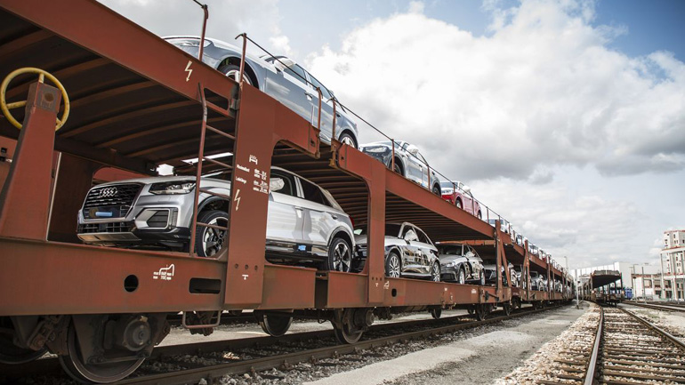 Με ηλεκτρικά τρένα μεταφέρονται τα αυτοκίνητα της Audi