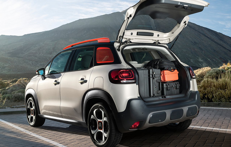 Εξαιρετικό για τα δεδομένα της κατηγορίας το πορτμπαγκάζ