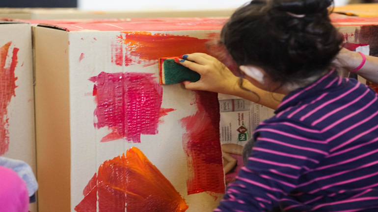 Στην αυλή του εργοστασίου – Υπαίθρια εικαστικά παιχνίδια στο Βιομηχανικό Μουσείο Φωταερίου