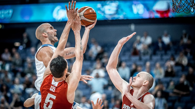 Το double double του Νικ Καλάθη