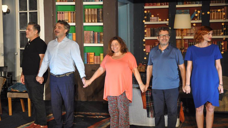 Πλήθος κόσμου στην παράσταση «Για όνομα» στην Κηφισιά