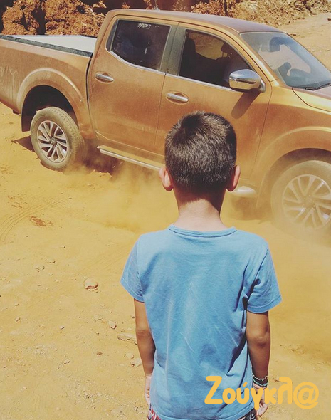 Nissan - χαμαιλέοντας. Όταν το όχημα παίρνει το ίδιο χρώμα με το... χώμα. 