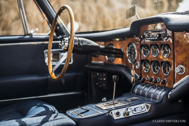 Το εσωτερικό του Facel Vega