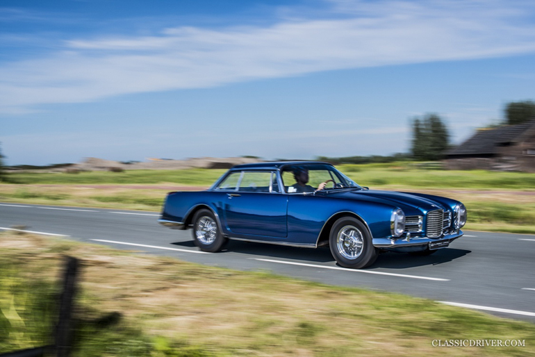 Σπορ coupe αυτοκίνητο (υπήρχαν και άλλες εκδοχές) με προκλητικές γραμμές για την εποχή του...