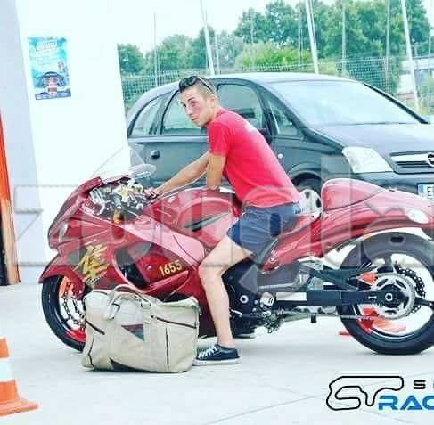 Ο Δημοσθένης Αποστολίδης ήταν ένας πολύ έμπειρος αναβάτης. Δυστυχώς η μοίρα του έπαιξε άσχημο παιχνίδι...