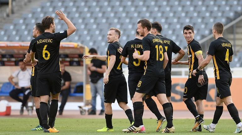 Έπιασε κορυφή η ΑΕΚ, 4-0 τη Λάρισα Έπιασε κορυφή η ΑΕΚ, 4-0 τη Λάρισα