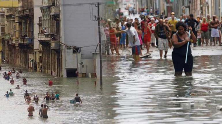 Ίρμα: Έρημη πόλη το Μαϊάμι – Πνίγηκε η Κούβα
