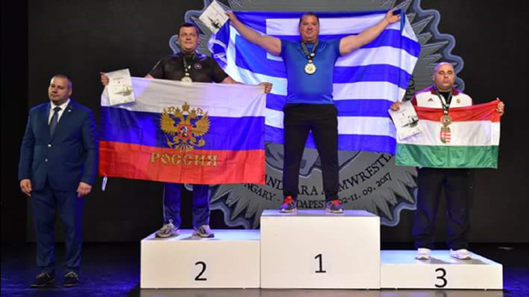 Χειροπάλη: Παγκόσμιος πρωταθλητής και πάλι ο Χαραλαμπόπουλος