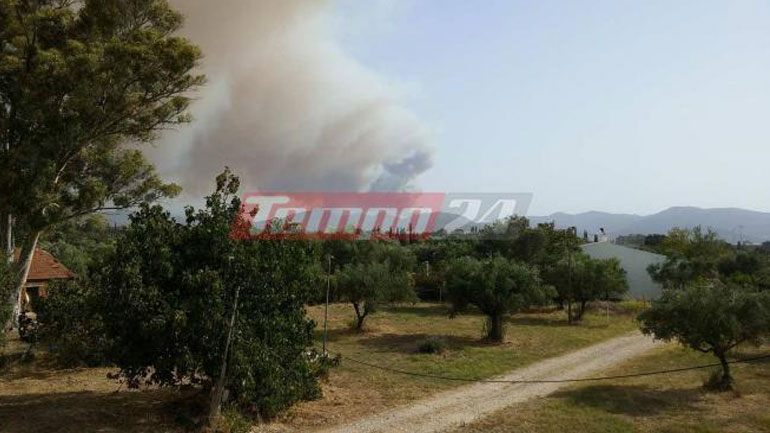 Μεγάλη φωτιά στο Σανταμέρι Αχαΐας
