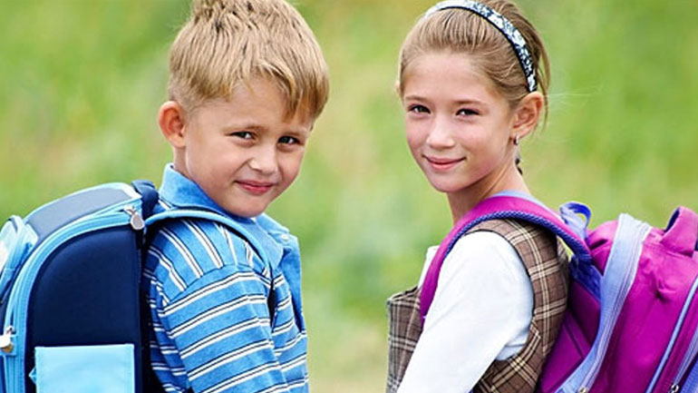 Πόσο πρέπει να ζυγίσει η σχολική τσάντα του παιδιού σας;