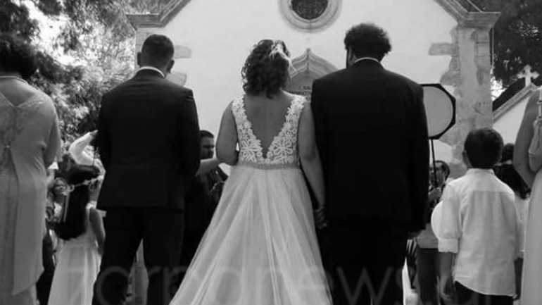 Παραμυθένιος γάμος για γιο πρώην υπουργού