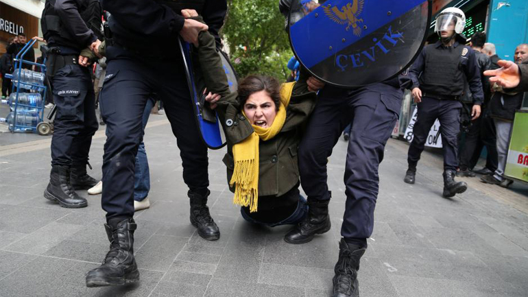 Τουρκία: Υπό κράτηση δικηγόροι απεργών πείνας