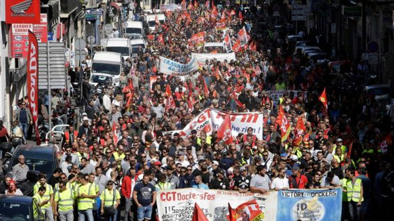 Γαλλία: 13 προσαγωγές στις μεγάλες διαδηλώσεις για τα εργασιακά