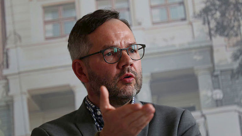 Μ. Ροτ: Αλληλέγγυα κατανομή βαρών των προσφύγων σε όλη την ΕΕ