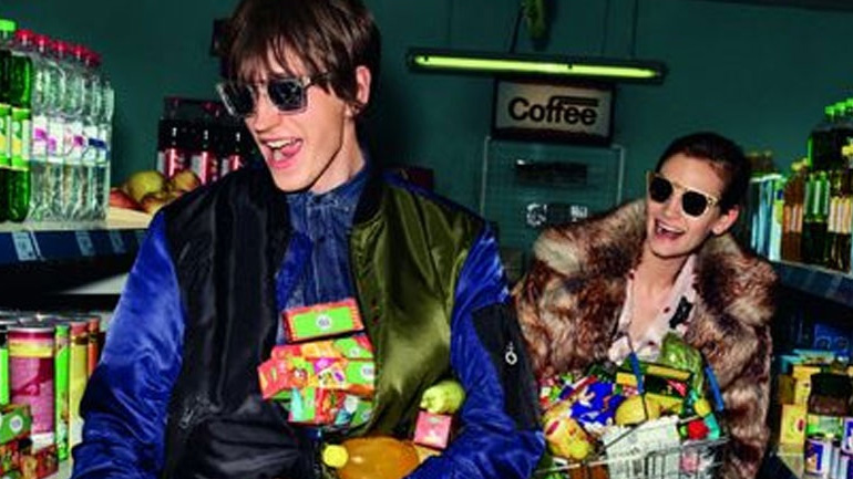 GoWithTheFlaw: Η νέα καμπάνια της Diesel είναι ένας ύμνος στις ατέλειες και στα ελαττώματα