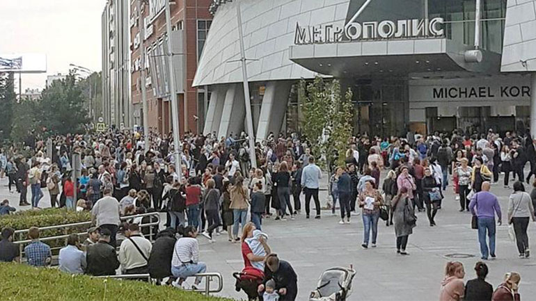 Ζωντανά: Συναγερμός στην Μόσχα για ύπαρξη εμπρηστικών μηχανισμών