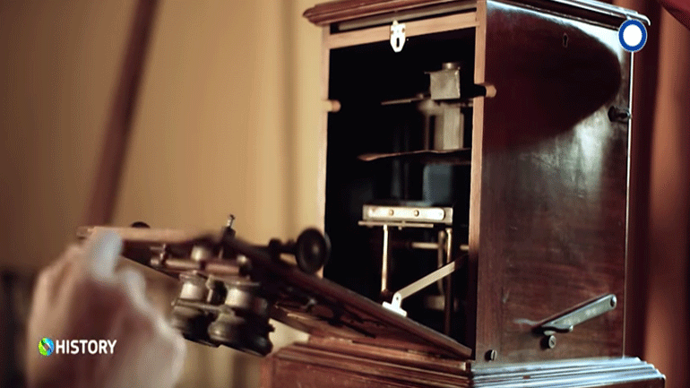 H ιστορία κατασκευής του γνήσιου μαχητικού αεροσκάφους, «Bristol Scout» ξετυλίγεται στο Cosmote History