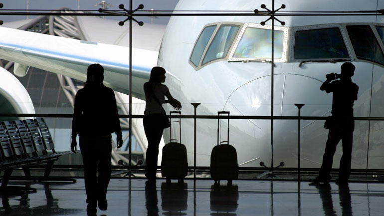 Αύξηση 9,7% παρουσίασε η επιβατική κίνηση σε όλα τα αεροδρόμια της χώρας το καλοκαίρι