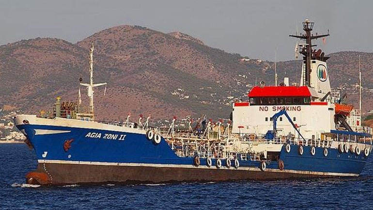 «Η ρύπανση της θάλασσας και των ακτών με μαζούτ θα εξακολουθεί να έχει επιπτώσεις»