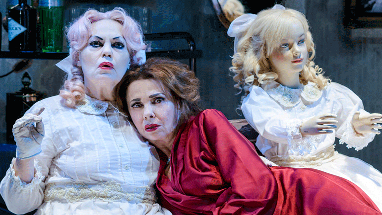 «Τι απέγινε η Μπέημπι Τζέην;» με  Ρούλα Πατεράκη και Μπέτυ Λιβανού