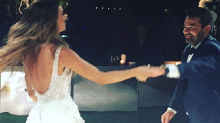 Ελένη Τσολάκη: Δείτε την να χορεύει τον πρώτο χορό στον γάμο της!
