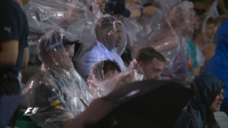 Πολύ βροχή...