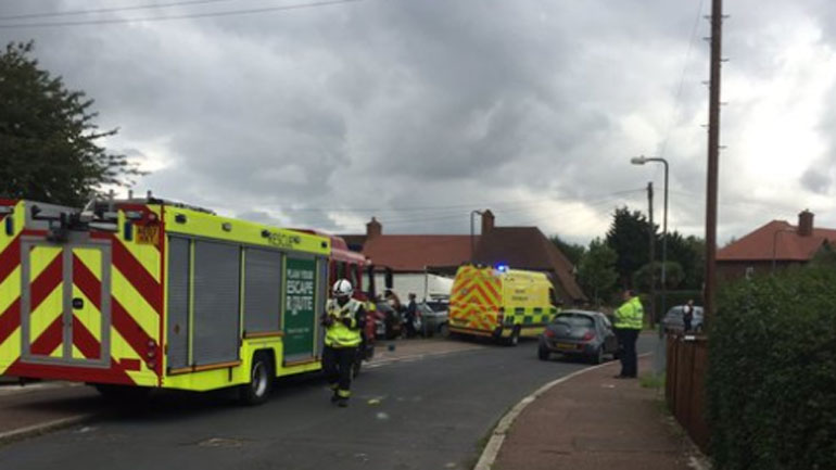 Ζωντανά: Αποκλείστηκε περιοχή του Λονδίνου λόγω αδιαθεσίας κατοίκων – ερευνάται ως “χημικό περιστατικό” Ζωντανά: Αποκλείστηκε περιοχή του Λονδίνου λόγω αδιαθεσίας κατοίκων – ερευνάται ως “χημικό περιστατικό”