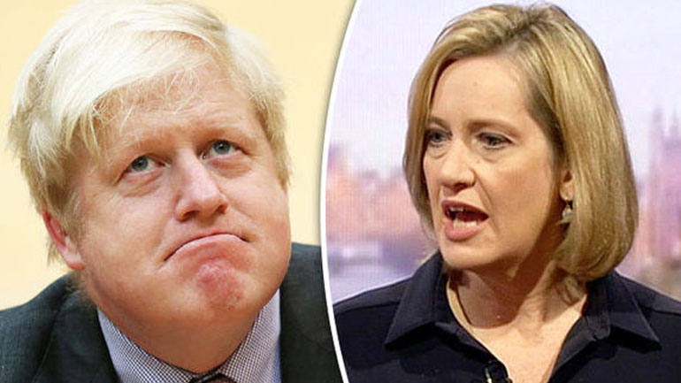 Βρετανία: Ο ΥΠΕΞ Τζόνσον δεν διεκδικεί την ηγεσία των Συντηρητικών, υποστηρίζει η υπ. Εσωτερικών