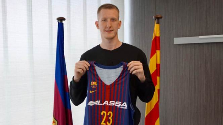 Μπάσκετ: Απέκτησε τον Σμιτς η Μπαρτσελόνα