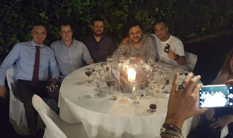 Από αριστερά: Γιάννης Μεθενίτης, Γιάννης Τσιρογιάνης, Νίκος Χριστόπουλος, Δημήτρης Θεοχάρης και Δημήτρης Γράτσος