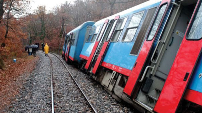Εκτροχιασμός εμπορικού τρένου στην Σπερχειάδα – Κλειστή η Γραμμή Εκτροχιασμός εμπορικού τρένου στην Σπερχειάδα – Κλειστή η Γραμμή