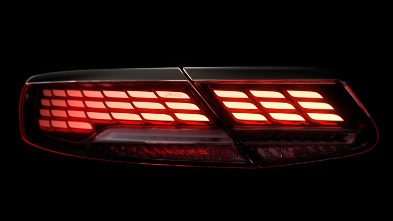Τα εντυπωσιακά πίσω φώτα OLED της Mercedes…