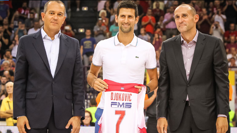 Ο μεγάλος Σέρβος τενίστας, Νόβακ Τζόκοβιτς βρέθηκε και αυτός στο ΣΕΦ για να τιμήσει τον Ίβκοβιτς
