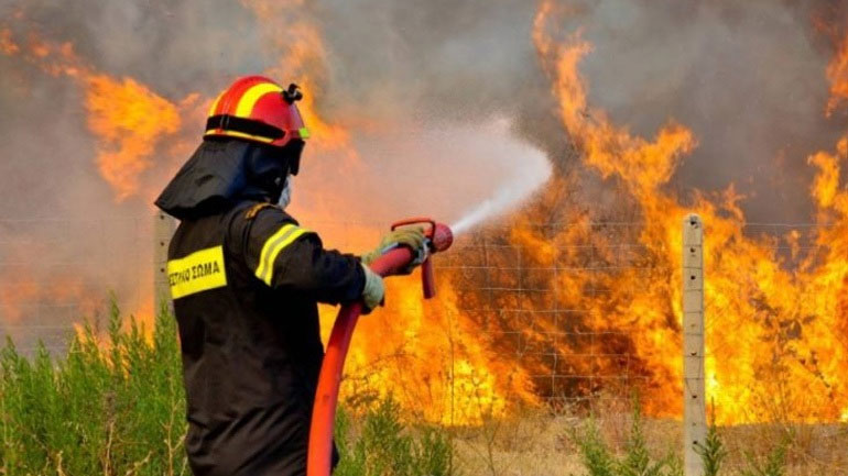 Λάρισα: Δύο πυρκαγιές σε εξέλιξη σε Κιλελέρ και Φάρσαλα