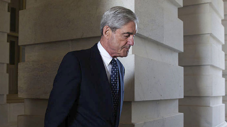 Έγγραφα για τις αποπομπές πρώην στελεχών που σχετίζονται με τον Τραμπ ζήτησε ο ανακριτής