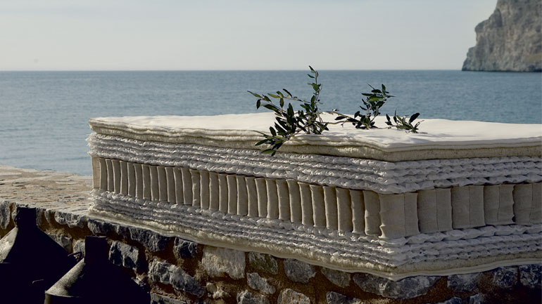 Ένα ξύπνημα στη Μεσόγειο υπόσχεται η CANDIA με τη νέα καμπάνια «WAKE UP IN THE MEDITERRANEAN»