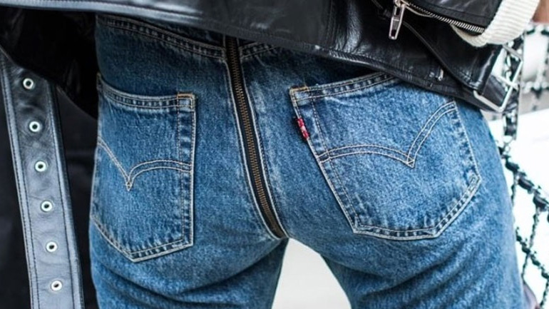 London Fashion Week 2017: Οι street style εμφανίσεις που ξεχώρισαν