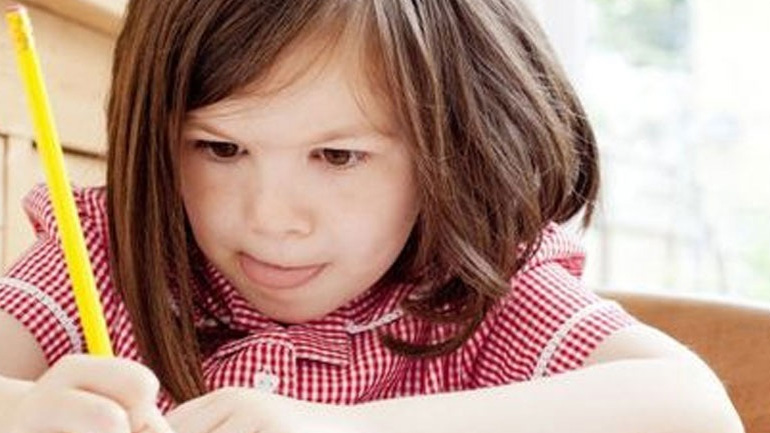 Πώς να μάθουμε το παιδί να μελετά μόνο του