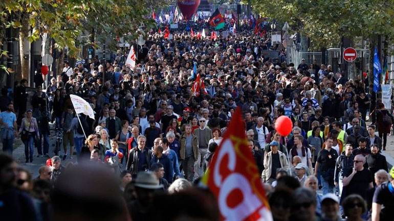 Γαλλία: Χιλιάδες διαδηλωτές κατά της μεταρρύθμισης του εργασιακού
