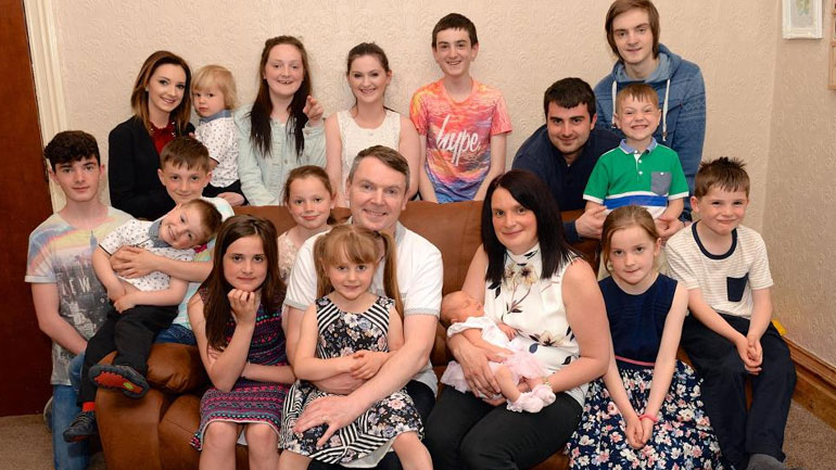 Η πιο πολυάριθμη οικογένεια του Ηνωμένου Βασιλείου απέκτησε το 20ο τέκνο της
