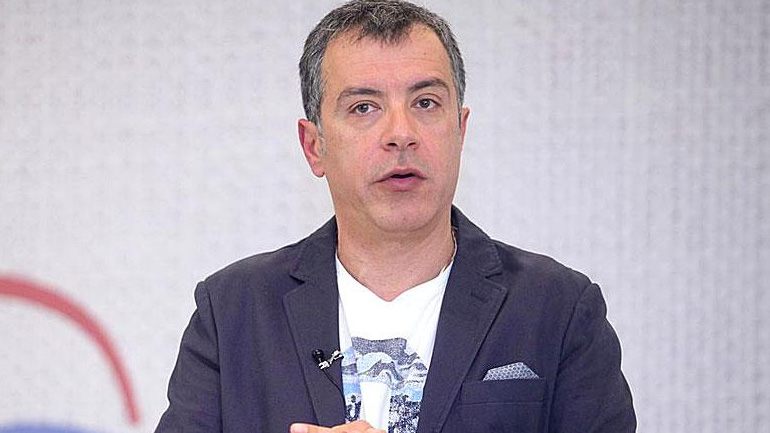 Την υποψηφιότητά του για την Κεντροαριστερά καταθέτει ο Θεοδωράκης Την υποψηφιότητά του για την Κεντροαριστερά καταθέτει ο Θεοδωράκης