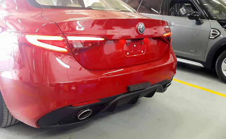  Χωρίς πινακίδα...