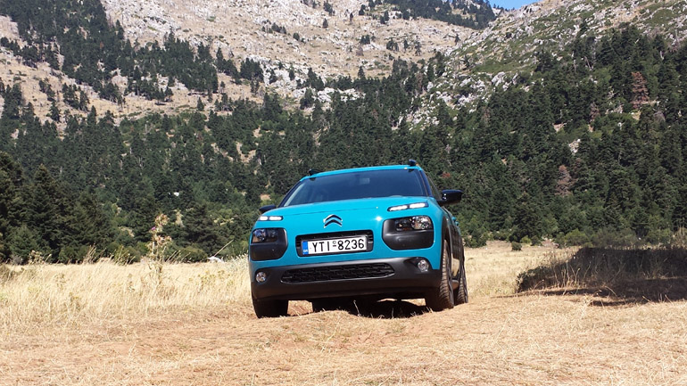 Περνά εύκολα τα όποια εμπόδια βρεθούν μπροστά του