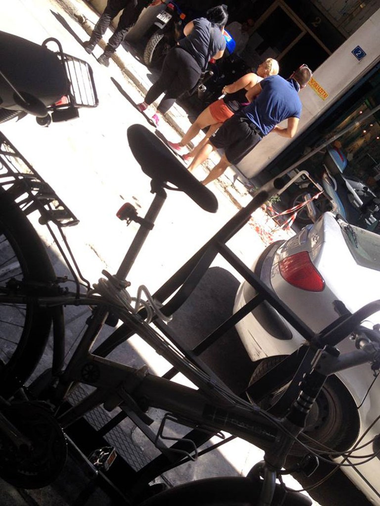 Έξω από το Α.Τ. Ακροπόλεως